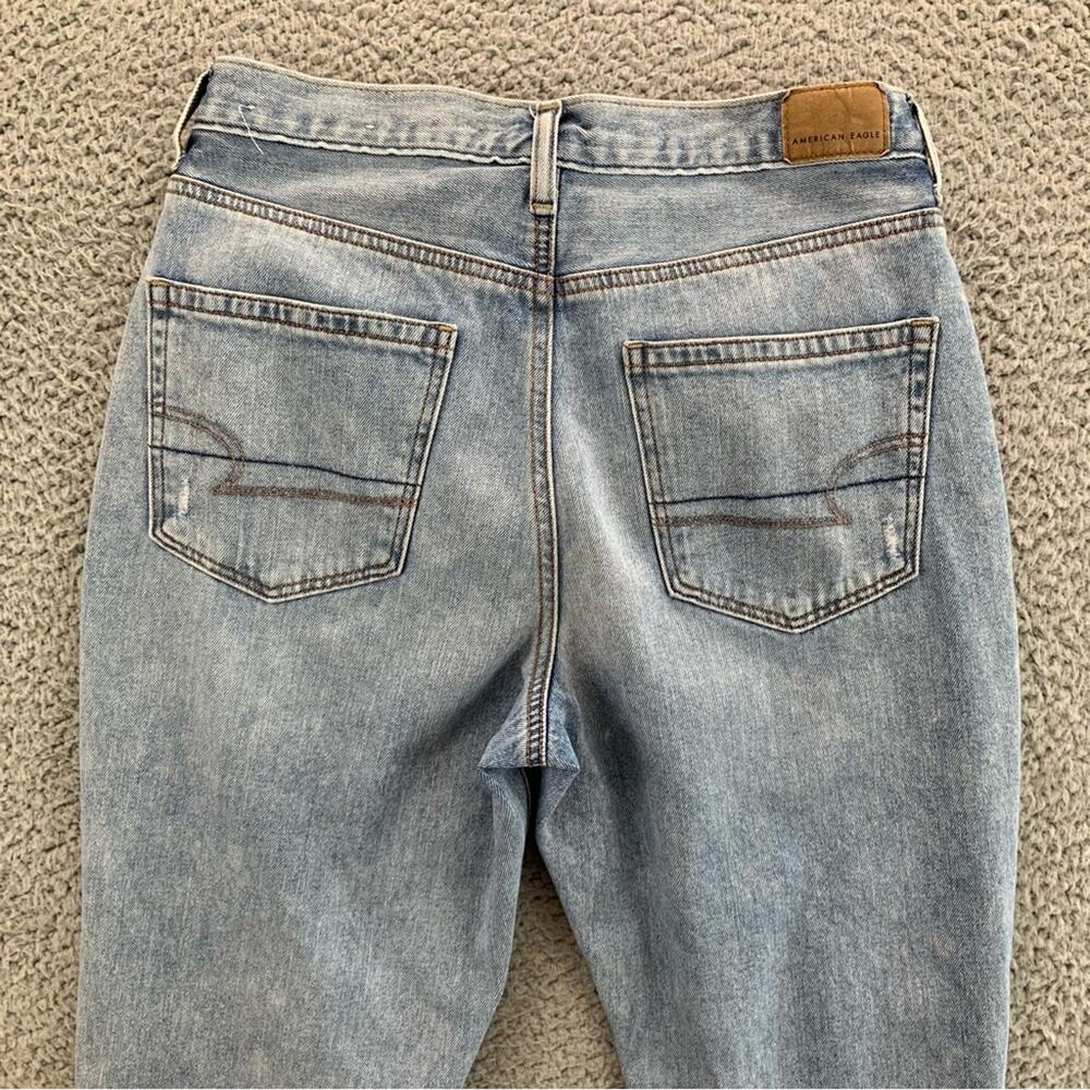 American Eagle Women's Ripped Mom Jean Distressed Jeans -  Size:  6 (Short) - Picture 4 of 15